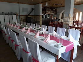 Restauracja La Taverna