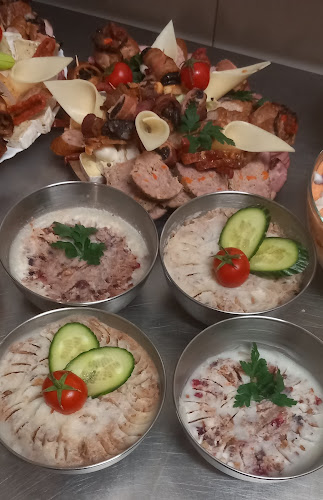 Opinii despre FIRMA CATERINGOWA SOWRAD KONRAD SOWA în Zaczernie - Gastronomia