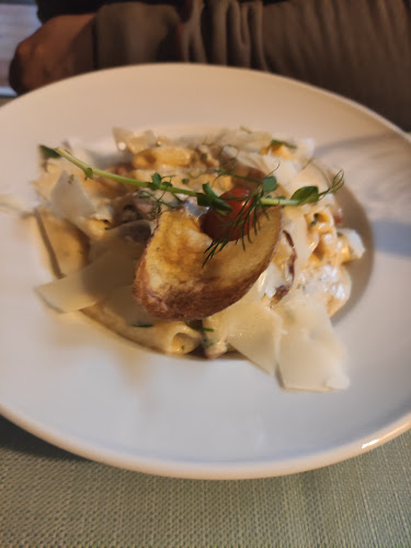 Opinii despre Szkutnia Pizzeria Restauracja în Warszawa - Gastronomia