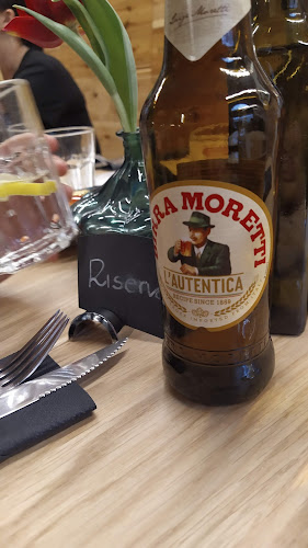 Comentarii opinii despre La Fontana Pizza Napoletana