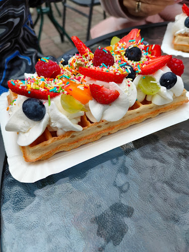 ŚWIAT GOFRÓW - LODZIARNIA GOFRY KAWA RURKI FLURRY DESERY - Karlino