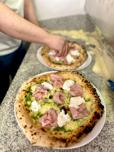 Pokusa and pizza - Gastronomia