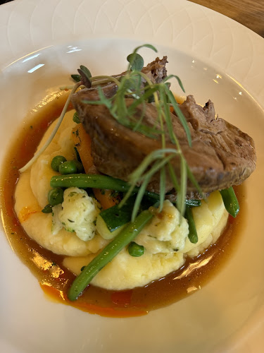 SREBRNA GÓRA Restauracja Kawiarnia Winiarnia Zielona Góra - Gastronomia