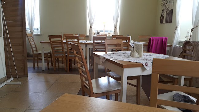 Comentarii opinii despre Kredensik