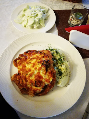 Hetman restauracja - noclegi, hotel - Łuszczów Drugi