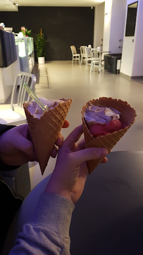Emil Kręci Lody Phone number