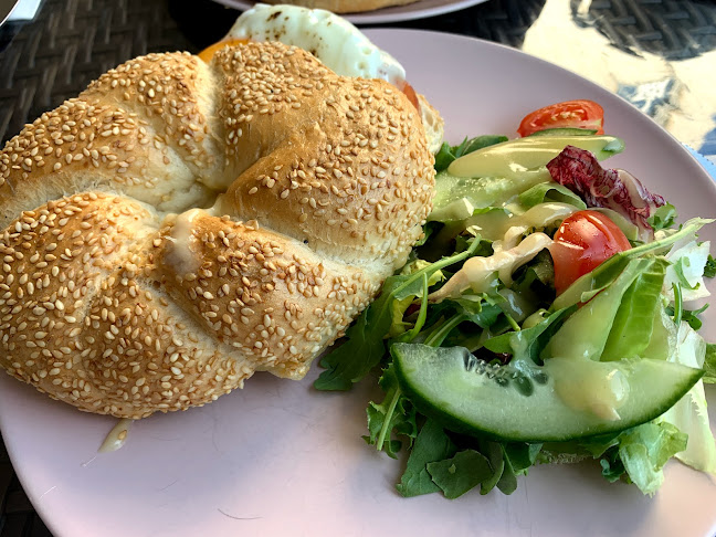 Opinii despre Różana Piekarnia Cukiernia Kawiarnia în Wrocław - Gastronomia