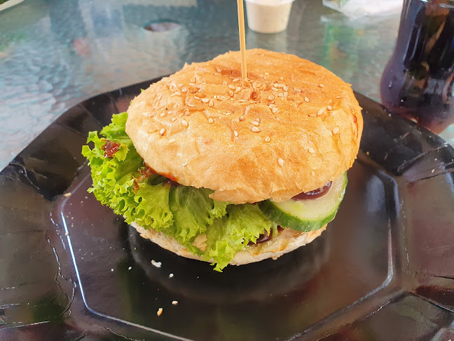 American Pizza & Burgers / Kurczak z rożna - Gastronomia