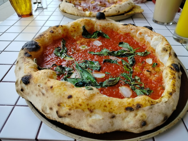 POLLYPIZZA NEOPOLITAN - Gastronomia