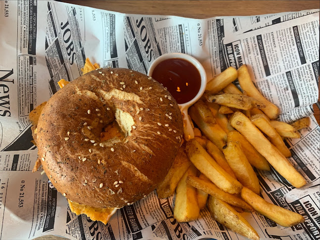 ul, Konstytucji 3 Maja 2/I piętro, 05-250 Radzymin