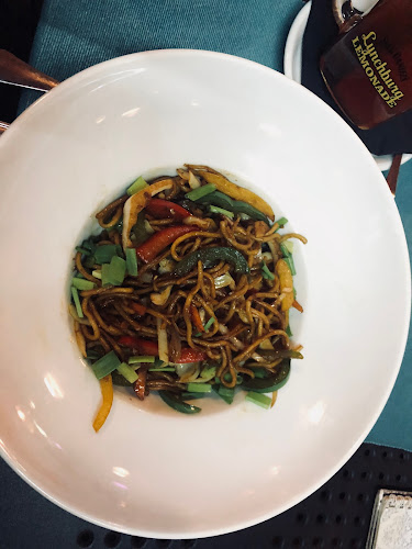 Comentarii opinii despre Bollywood Lounge