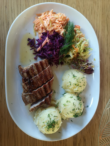 Malinowy Bzyk Restauracja - Dalanówek