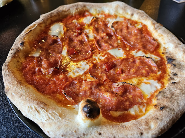 Głodna Małpa Pizza & Chill - Gastronomia