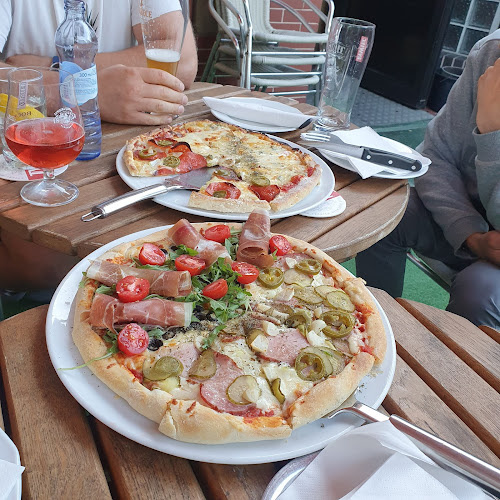 Sabat. Restauracja, pub - Złocieniec