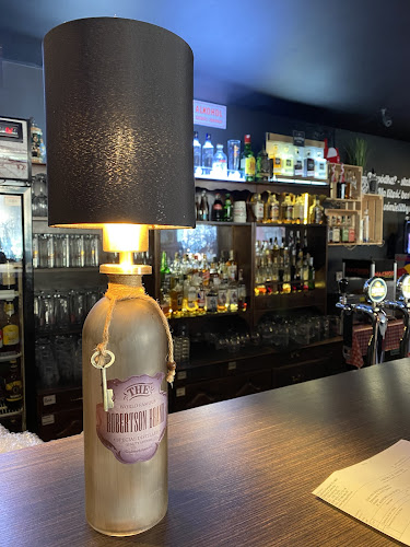 Ministerstwo Śledzia i Wódki - Gastronomia