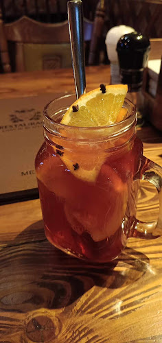 Opinii despre Restauracja Dwór Rozłogi în Zielonka - Gastronomia