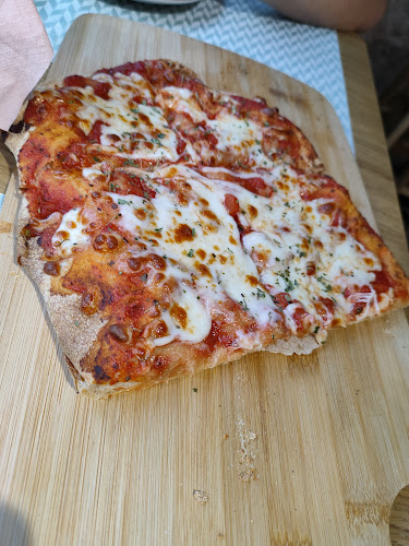 Opinii despre Włoskie Bistro în Chorzów - Gastronomia