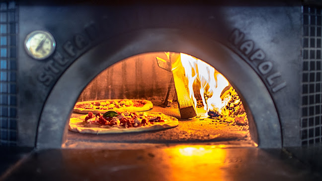 Opinii despre La Fontana Pizza Napoletana în Tychy - Gastronomia