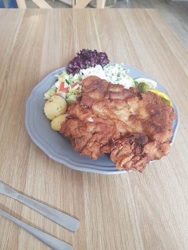 Różany Chruśniak - Gastronomia