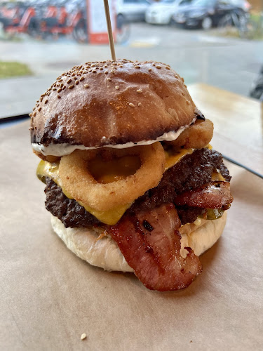 Comentarii opinii despre Burger Stacja