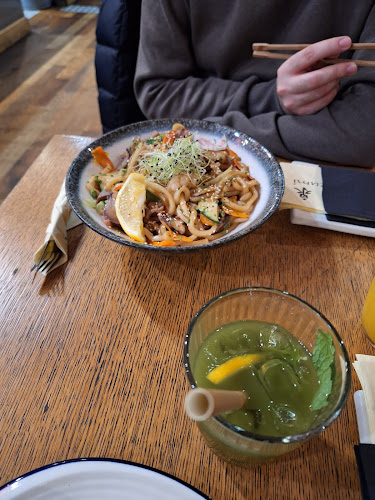 Izumi Japanese Grill & Street Food - Warszawa