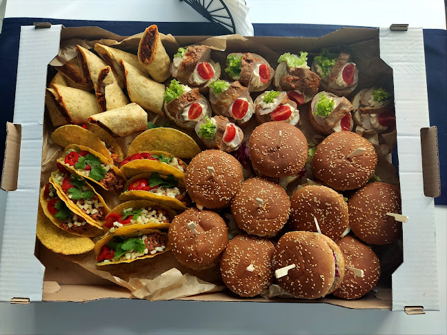 https://www.facebook.com/sredzkiamericantaste