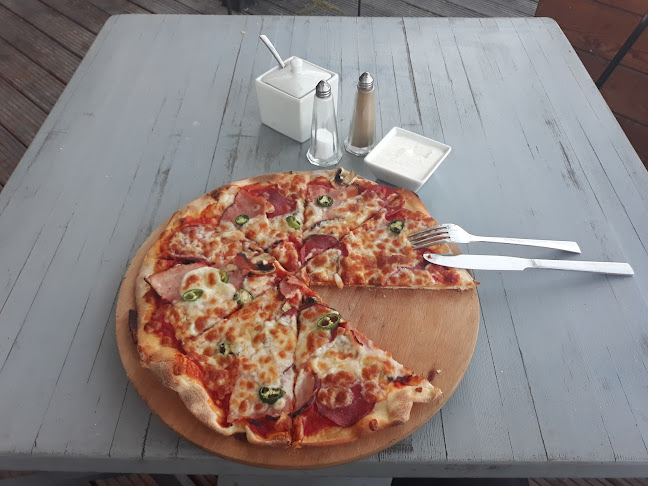 Wrocławska 26, 55-095 Łozina