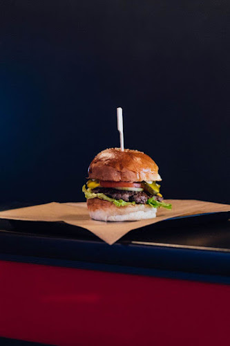 Aleje Jerozolimskie 43, 56-120 Brzeg Dolny