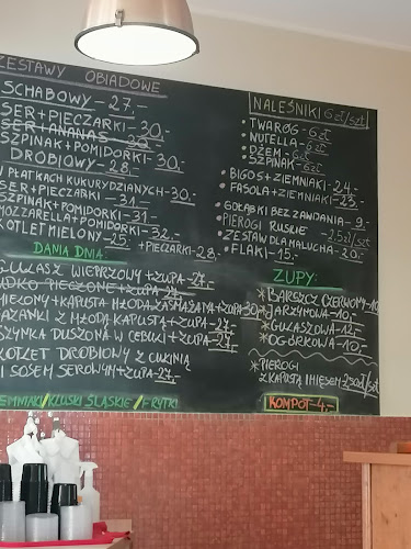 Kochanowskiego 17, 56-400 Oleśnica