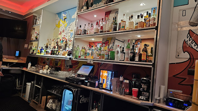 The Ptak i Pies Cocktail Bar