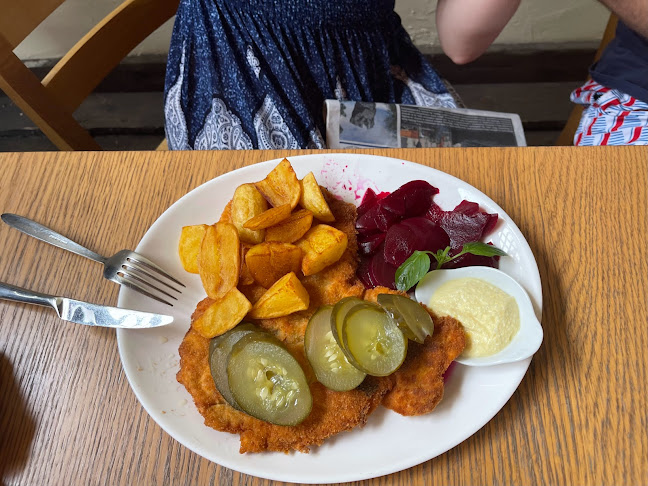 Rogata. Kuchnia lokalna. Kuchnia tradycyjna. Kuchnia beskidzka. Imprezy okolicznościowe.Rezerwacje firmowe. - Gastronomia