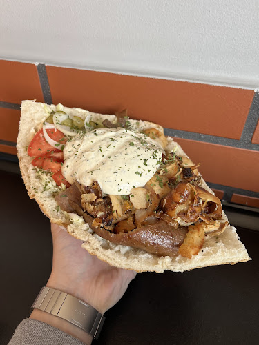 Opinii despre Pakman Kebab Bar Bydgoszcz în Bydgoszcz - Gastronomia