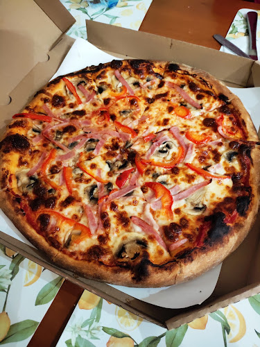 Opinii despre Borsówka Bistro & Pizza în Jedlicze - Gastronomia