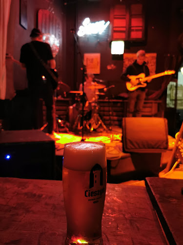 https://www.facebook.com/niebocafe/