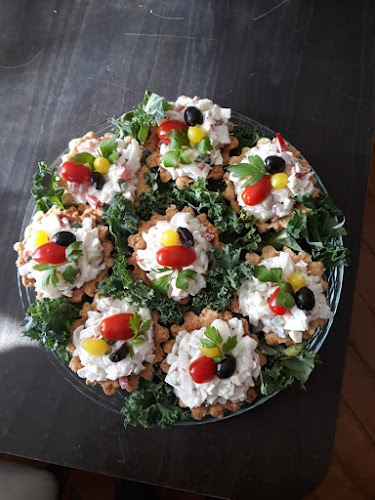 Organizacja przyjęć okolicznościowych i catering Iwona Żebrowska-Koper - Gastronomia