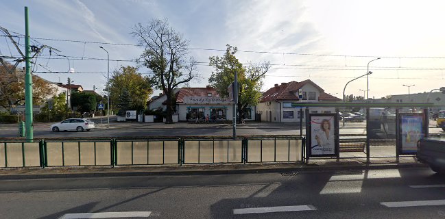 Family Restaurant & Cafe